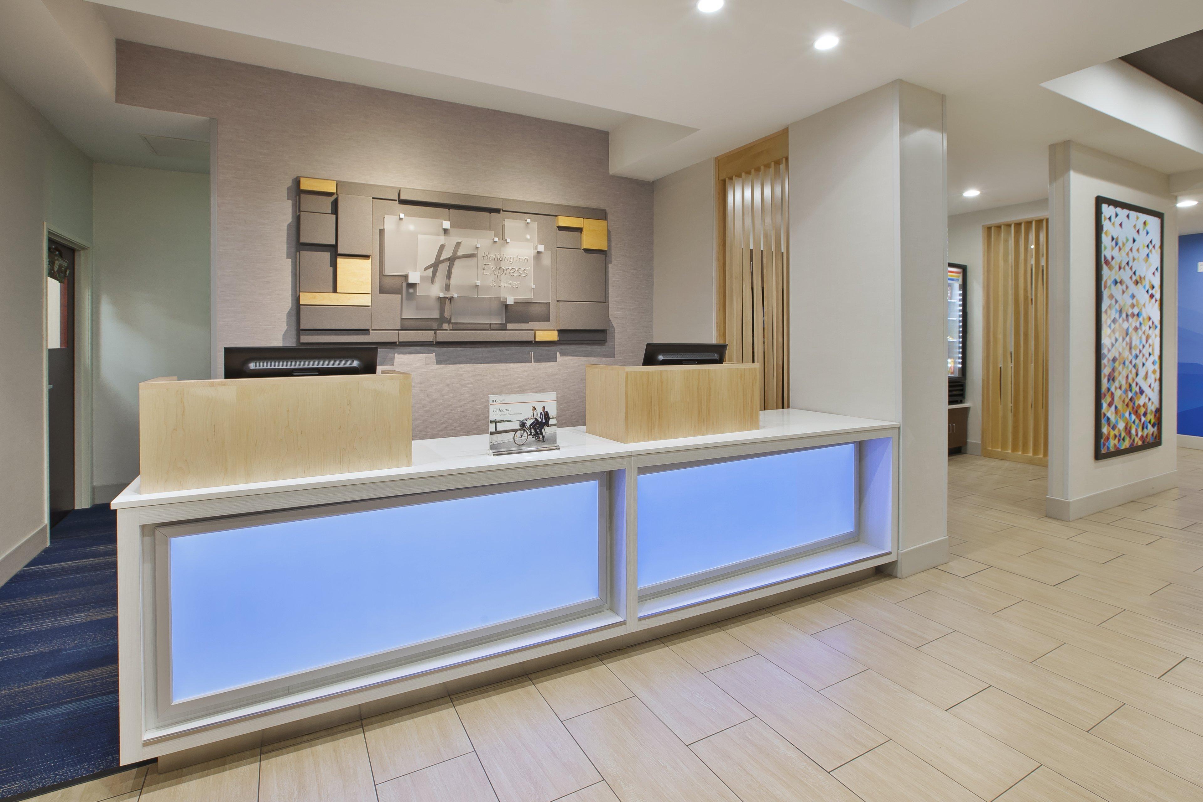 Holiday Inn Express Niles By Ihg Bagian luar foto