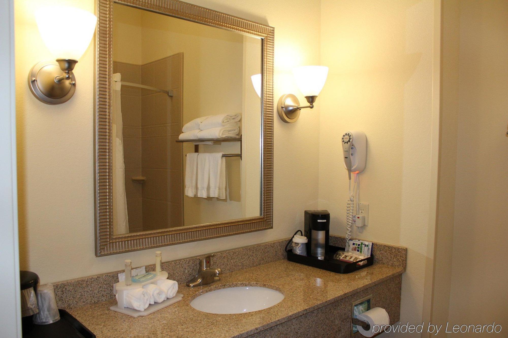 Holiday Inn Express Niles By Ihg Ruang foto