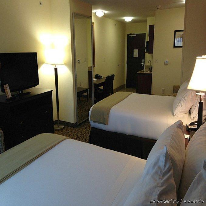 Holiday Inn Express Niles By Ihg Bagian luar foto