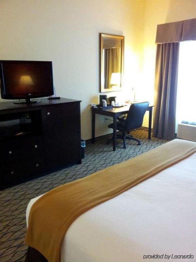 Holiday Inn Express Niles By Ihg Bagian luar foto