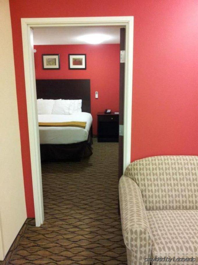 Holiday Inn Express Niles By Ihg Bagian luar foto