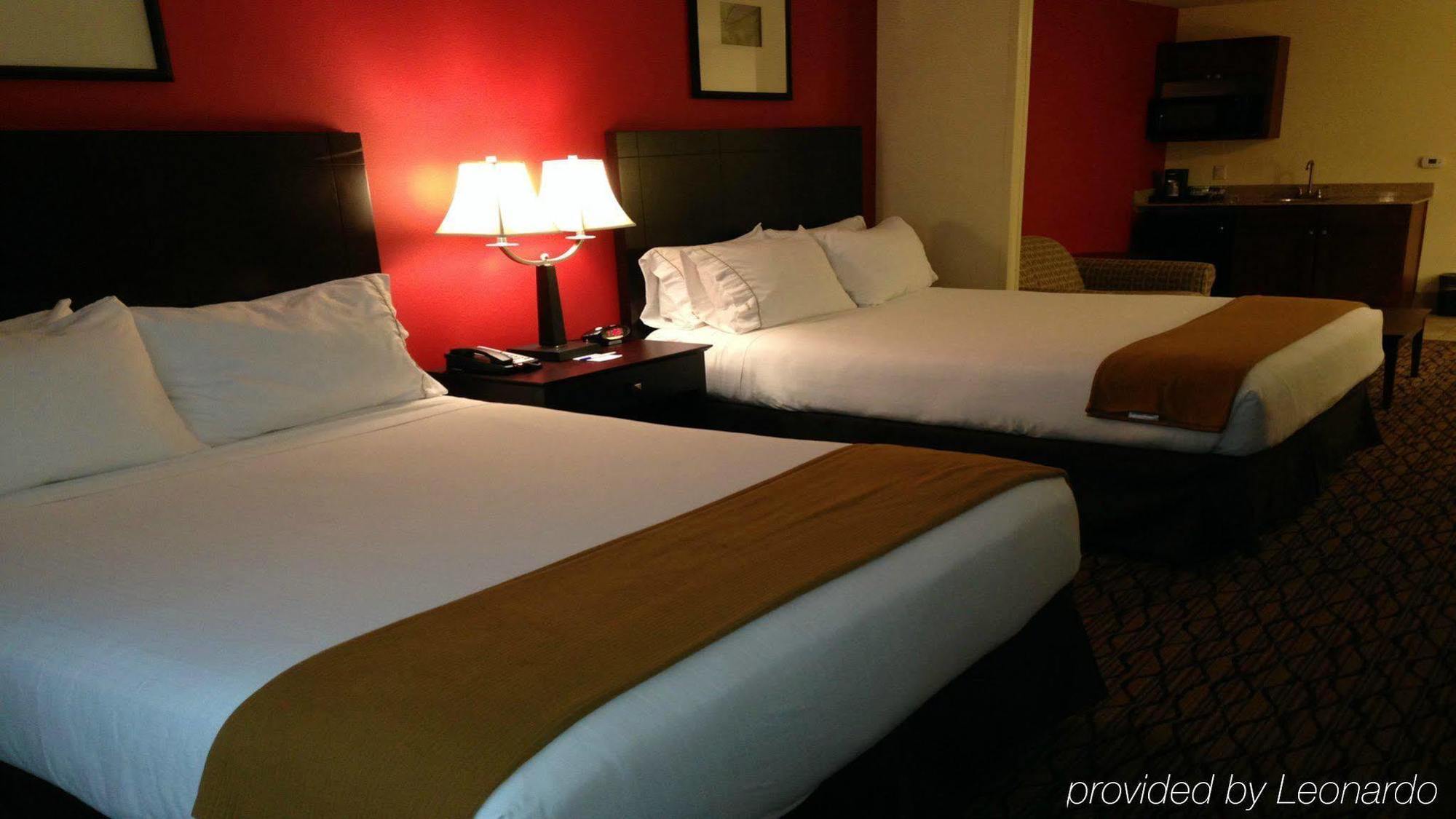 Holiday Inn Express Niles By Ihg Bagian luar foto